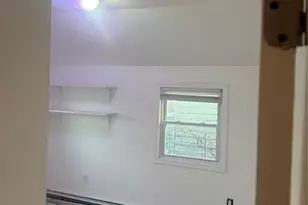 28 Clinton Ave, Hempstead, NY 11096 - Photo 3