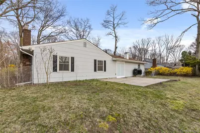 44 Sycamore Circle, Stony Brook, NY 11790 - Photo 25