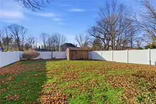 125 Broadway, Greenlawn, NY 11740 - Photo 25