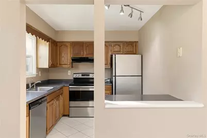 125 Broadway, Greenlawn, NY 11740 - Photo 9