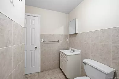 144-05 Jamaica Avenue #2nd Floor, Jamaica, NY 11435 - Photo 17