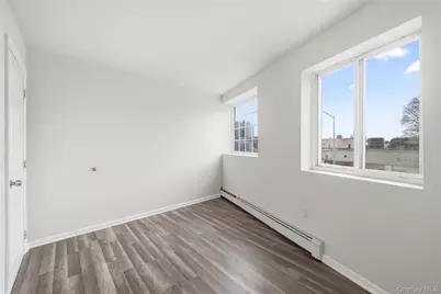 144-05 Jamaica Avenue #2nd Floor, Jamaica, NY 11435 - Photo 7