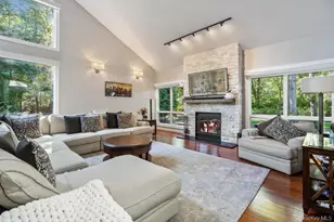 5 Coon Hollow Rd, Lloyd Harbor, NY 11743 - Photo 5