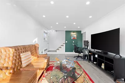 135 Casper Street, Valley Stream, NY 11580 - Photo 33