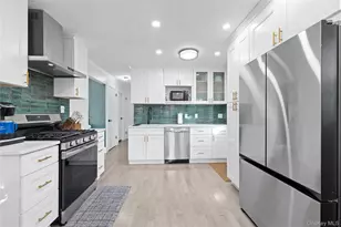 135 Casper St, Valley Stream, NY 11580 - Photo 23