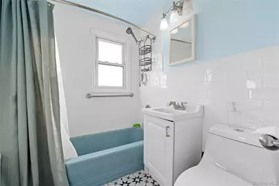 135 Casper Street, Valley Stream, NY 11580 - Photo 17