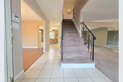 342 Thrift Street, Ronkonkoma, NY 11779 - Photo 5