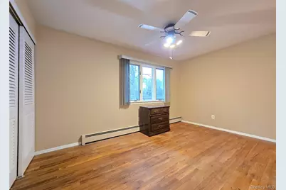 342 Thrift Street, Ronkonkoma, NY 11779 - Photo 19