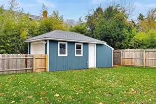 426 Clark St, Greenport, NY 11944 - Photo 23