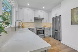 426 Clark St, Greenport, NY 11944 - Photo 11