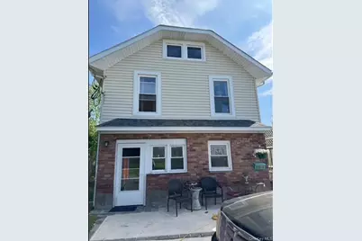 25 Auburn Avenue #1, Bay Shore, NY 11706 - Photo 1