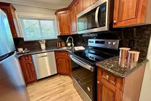 45 Golden Ave, Deer Park, NY 11729 - Photo 3