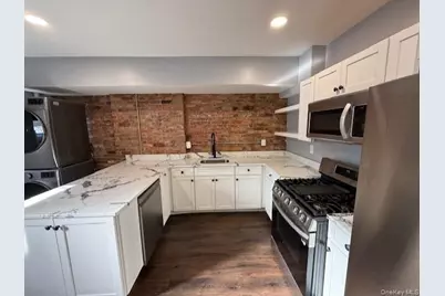 1 S. Hamilton Street, Poughkeepsie, NY 12601 - Photo 3