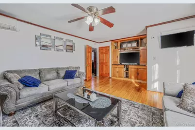 15007 85th Drive, Briarwood, NY 11432 - Photo 5