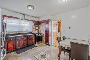 150-07 85th Dr, Briarwood, NY 11432 - Photo 7