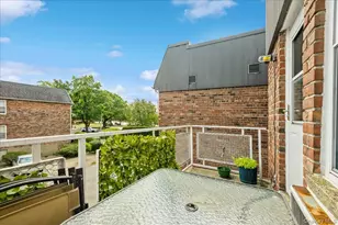 2 Fowler Ave, Lynbrook, NY 11563 - Photo 15