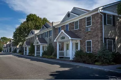 184 Hallock Road #1F1, Lake Grove, NY 11755 - Photo 3