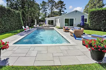32 White Oak Lane, Westhampton Beach, NY 11978 - Photo 15