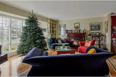 75 Melanie Lane, Syosset, NY 11791 - Photo 3