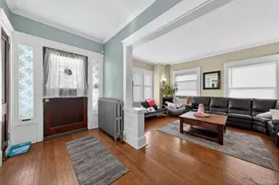 19 Leroy Pl, Newburgh, NY 12550 - Photo 3