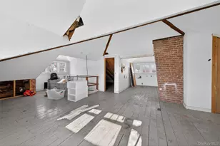 19 Leroy Pl, Newburgh, NY 12550 - Photo 21