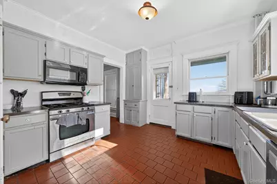 19 Leroy Place, Newburgh, NY 12550 - Photo 7