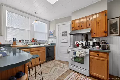 54 Leroy Place, Newburgh, NY 12550 - Photo 9