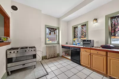 58 Leroy Place, Newburgh, NY 12550 - Photo 9