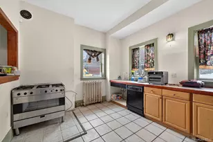 58 Leroy Pl, Newburgh, NY 12550 - Photo 9