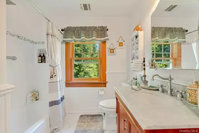 1025 9th Street, Greenport, NY 11944 - Photo 35