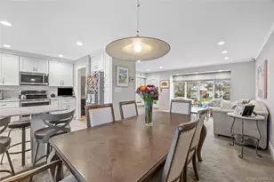 18 Roxbury Ave, Plainview, NY 11803 - Photo 5