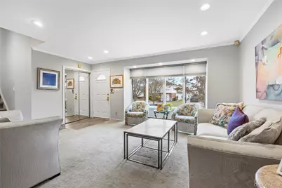 18 Roxbury Avenue, Plainview, NY 11803 - Photo 3