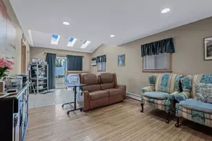 12 Cable Ln, Hicksville, NY 11801 - Photo 7