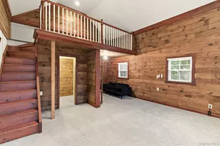 327 W Neck Rd, Lloyd Harbor, NY 11743 - Photo 21