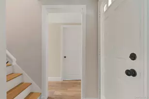 327 W Neck Rd, Lloyd Harbor, NY 11743 - Photo 3