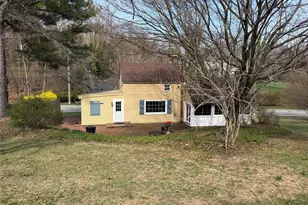 327 W Neck Rd, Lloyd Harbor, NY 11743 - Photo 15