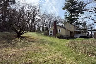 327 W Neck Rd, Lloyd Harbor, NY 11743 - Photo 27