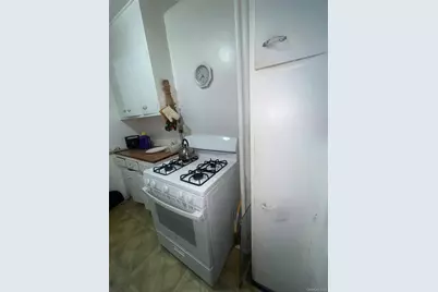 2055 Saint Raymond Ave #1B, Bronx, NY 10462 - Photo 11