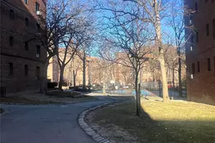 2055 St Raymond Ave, Bronx, NY 10462 - Photo 17