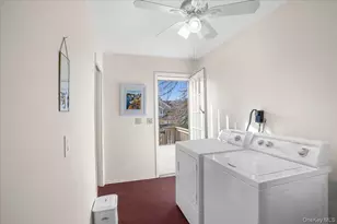 182 Connetquot Dr, Oakdale, NY 11769 - Photo 17