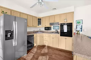 182 Connetquot Dr, Oakdale, NY 11769 - Photo 11