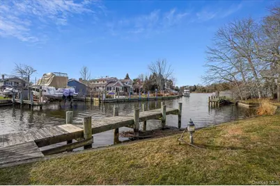 182 Connetquot Drive, Oakdale, NY 11769 - Photo 29