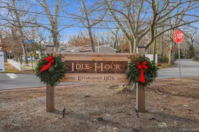 182 Connetquot Drive, Oakdale, NY 11769 - Photo 35