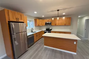 14 Cornwall Ln, Port Washington, NY 11050 - Photo 3