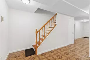 154-27 20th Rd, Whitestone, NY 11357 - Photo 23