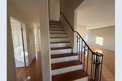 [Address not provided], Ronkonkoma, NY 11779 - Photo 9