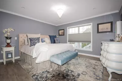 1661 # 519 Old Country Rd, Riverhead, NY 11901 - Photo 7