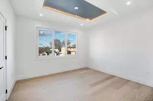 35 Castle Ln, Levittown, NY 11756 - Photo 23