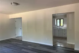 70 J T Blvd, Riverhead, NY 11901 - Photo 5