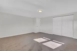 21 Piper Ln, Levittown, NY 11756 - Photo 17